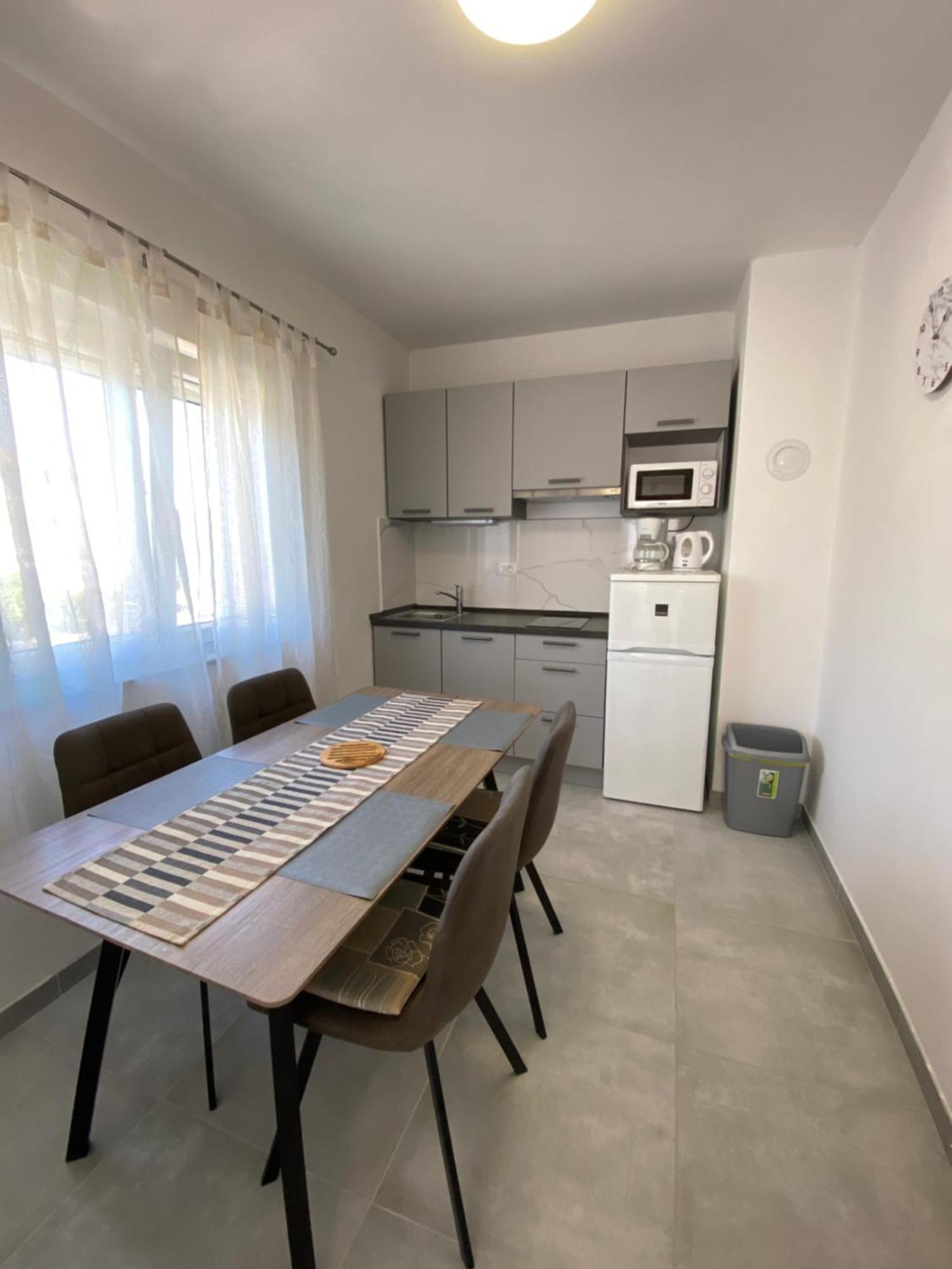 Apartmani Radosav Šilo Екстериор снимка